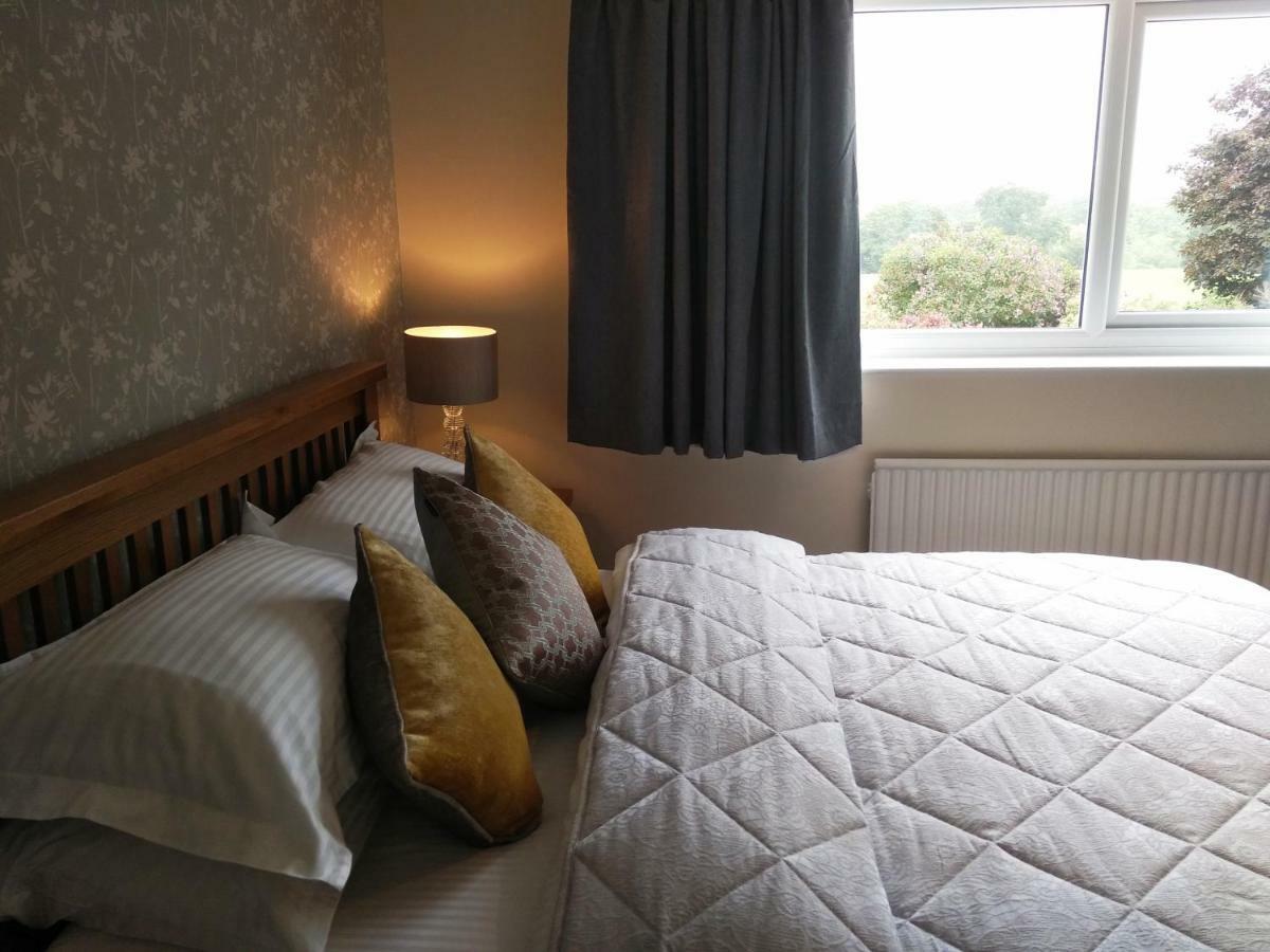 Porthkerry House Bed And Breakfast Little Budworth Exteriör bild